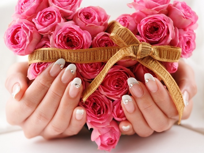 Crystal Nail クリスタルネイル 福利厚生のフクリコ Crystal Nail クリスタルネイル 福利厚生のフクリコ